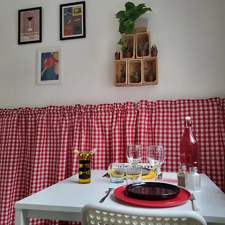Appartement Le Lobrot - 2 Personnes - Parking Facile