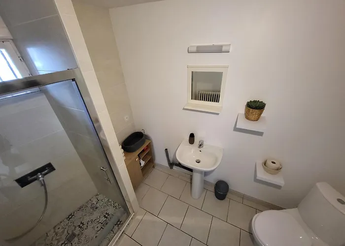 Le Lobrot - 2 Personnes - Parking Facile